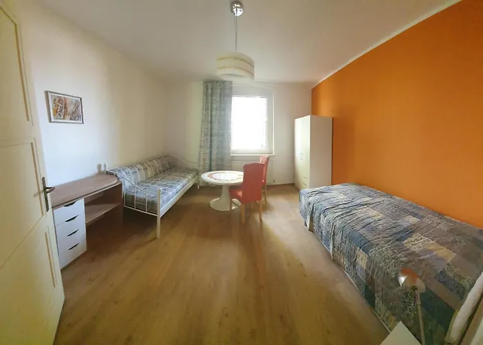 Haus 145 * Halle (Saale)